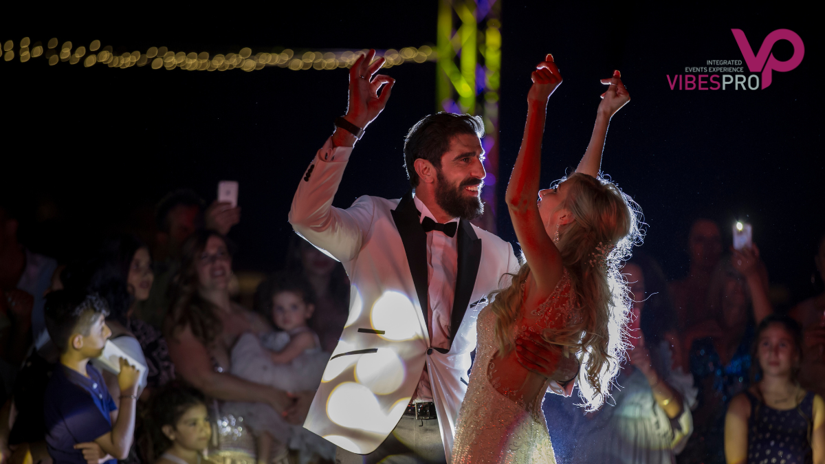 February 14, 2018 | Valentine´s Day and we have created for you an amazing list, full of lovesongs!